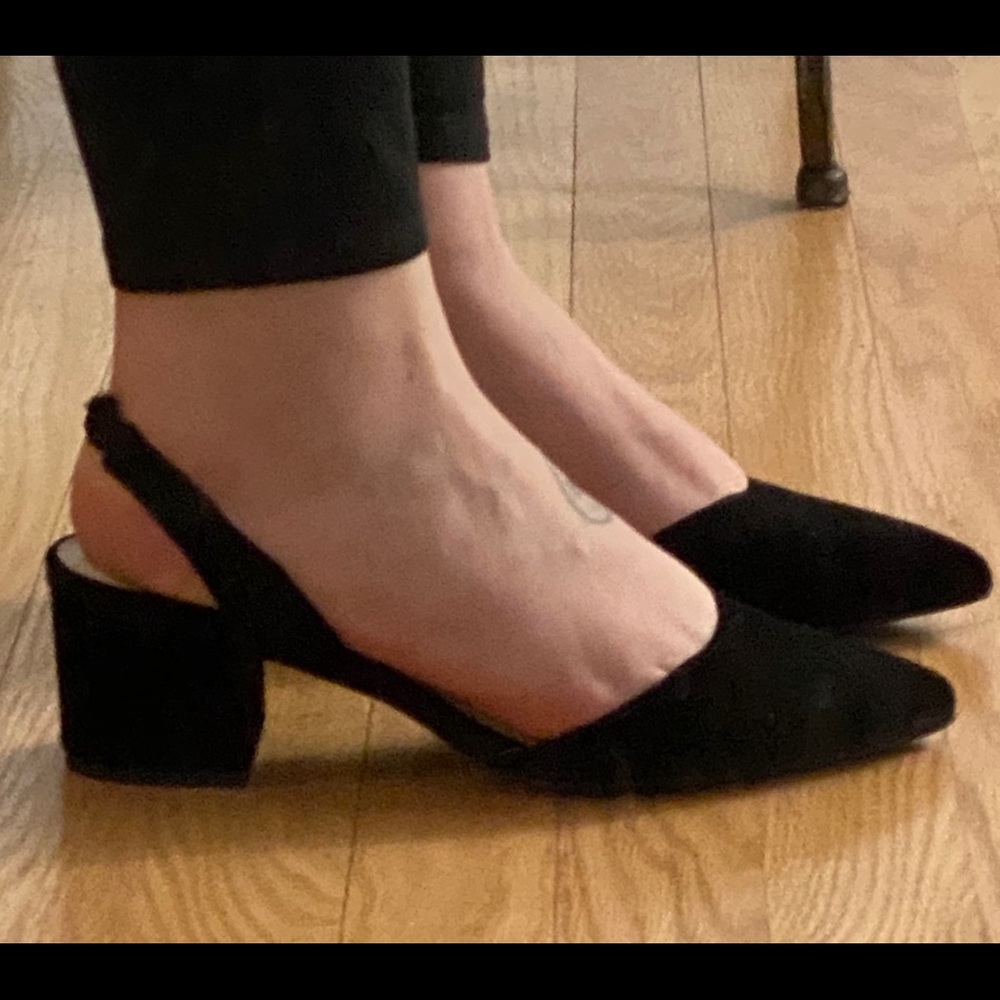 NWOT Velvet Slingback Heels